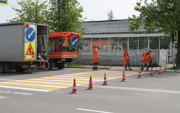 В брянском поселке Суземка обновили дорожную разметку на 400 тысяч рублей