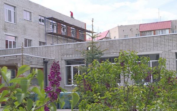 В Дятькове Брянской области ведётся ремонт гимназии