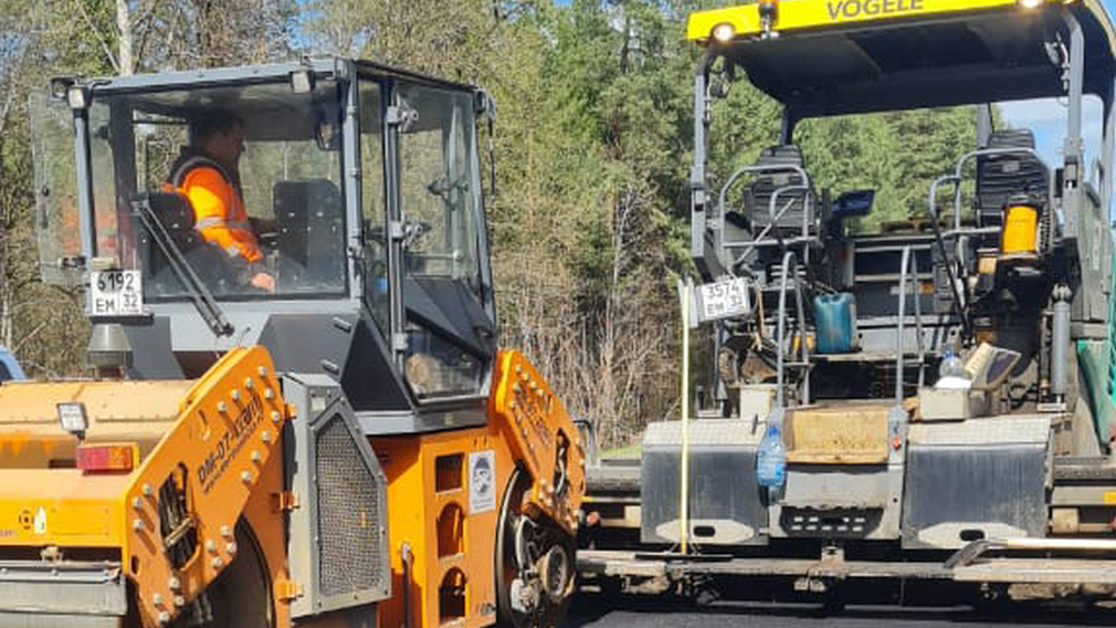 Продолжается капитальный ремонт автодороги Брянск-Дятьково-граница Калужской области