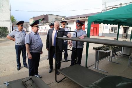 Заместитель губернатора Брянской области Александр Петроченко оценил производственный потенциал исправительной колонии № 2