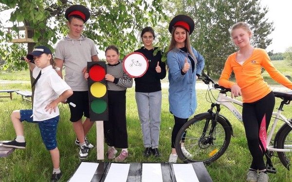 В Орловском сельском доме культуры состоялась интерактивная программа, посвящённая ПДД