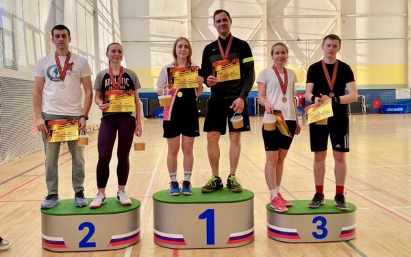 В Брянске прошел турнир по бадминтону в честь Дня Победы