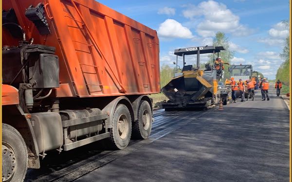 В Брянской области ремонтируют участок автодороги Сураж – Гордеевка