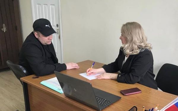 В Клинцовском районе социальный координатор помогла участнику СВО оформить выплаты