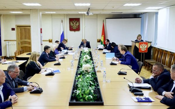 В Брянске детям–сиротам передадут более 100 квартир