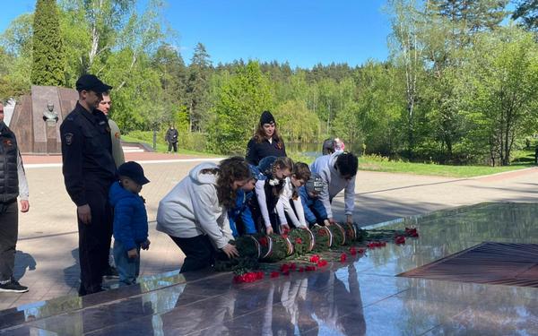 Транспортные полицейские Брянска провели «Урок памяти»