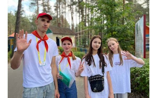 Ребята из луганской Брянки отдыхают в брянском комплексе «Лесной»