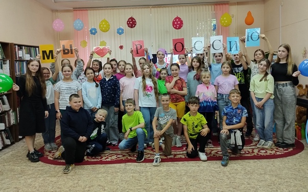 К Дню России в Центральной детской библиотеке имени М. Горького прошла конкурсно-игровая программа «Забавы молодецкие»