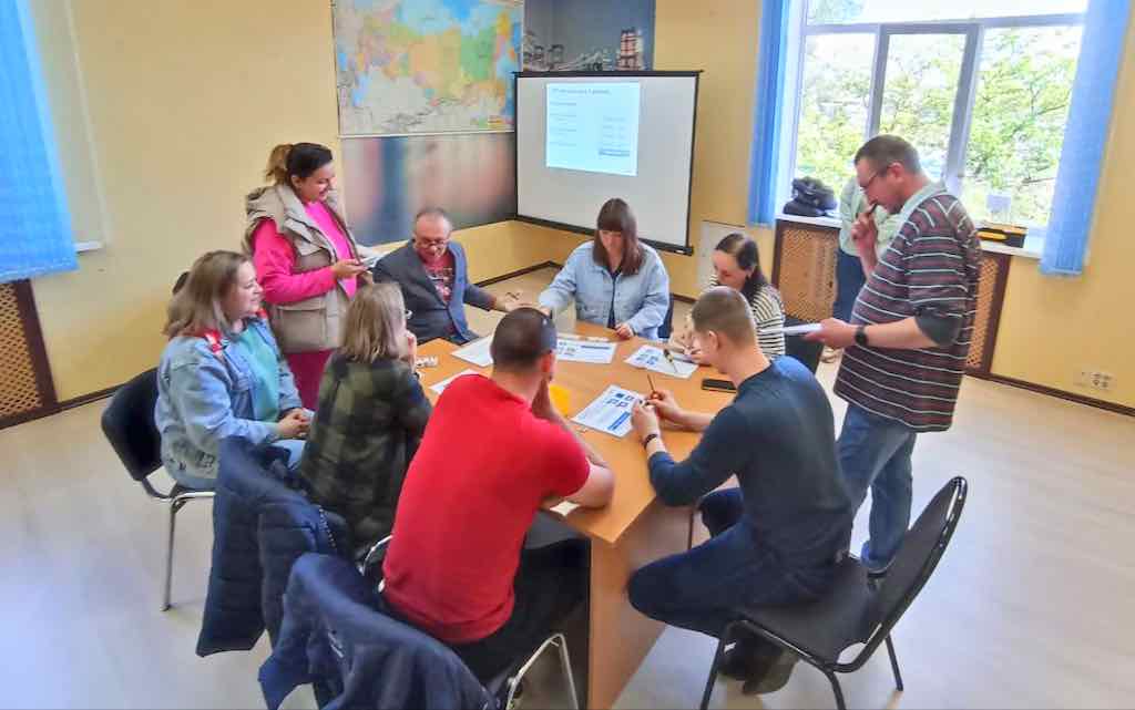 В Брянской области сотрудники ООО «АЙС–ПРОДУКТ» повышают свои компетенции в сфере бережливого производства