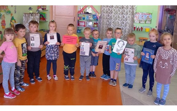 В Климовской детской библиотеке прошёл литературный вернисаж