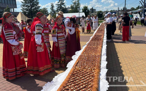 На Международном фестивале «Славянское единство» в Брянске провели обряд величания гостей