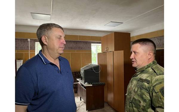 Губернатор Брянщины посетил штаб стародубской территориальной обороны