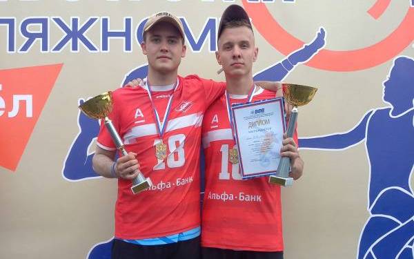 Брянские спортсмены показали высокий результат во втором этапе чемпионата ЦФО по пляжному волейболу