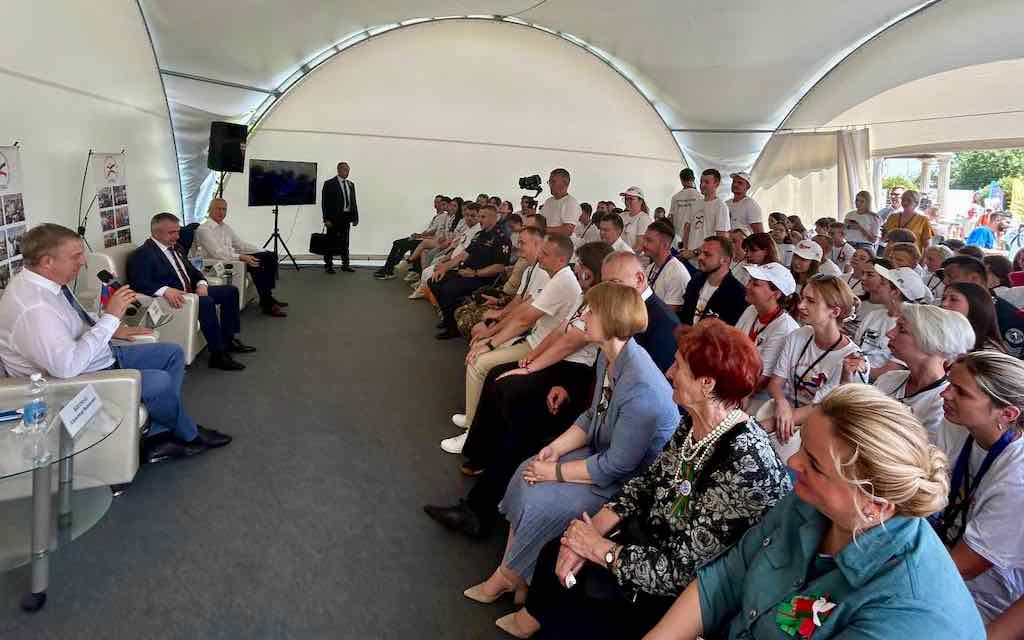 «Диалог на равных»: Александр Богомаз, Иван Крупко и Олег Матыцин ответили на вопросы молодёжи