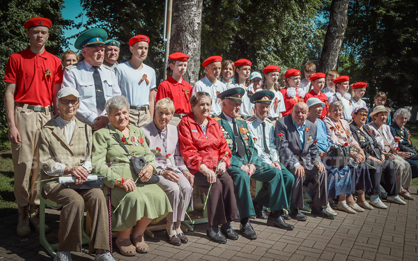 В Брянске проходят мероприятия, приуроченные ко Дню памяти и скорби