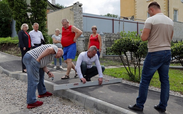 В Брянске по нацпроекту продолжают ремонтировать 1-й Городищенский переулок