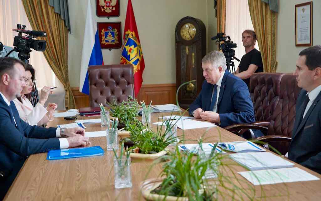 В брянских Клинцах модернизируют уличное освещение