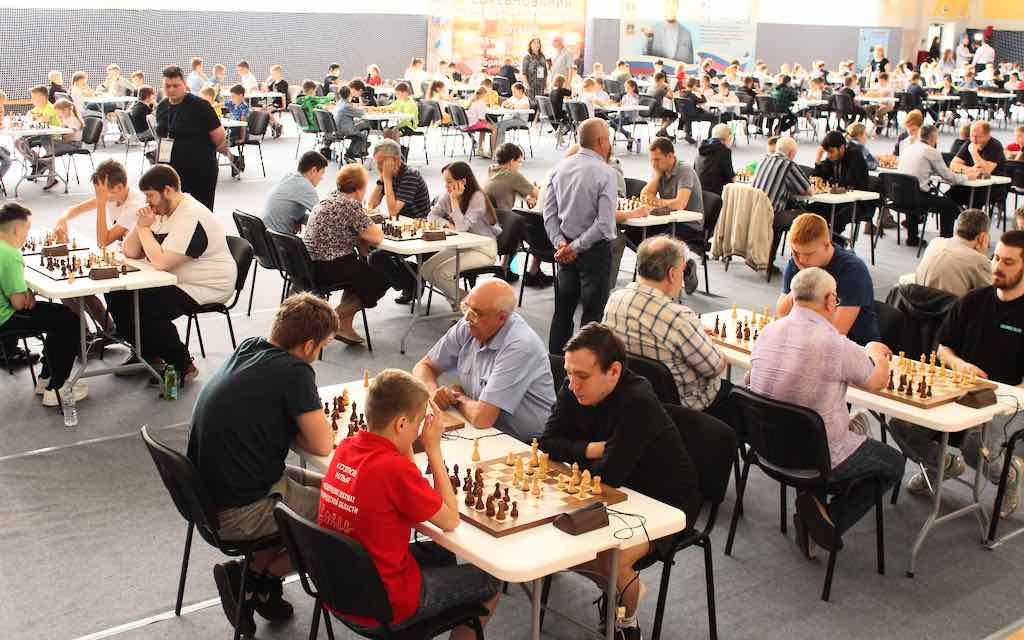 В Брянске прошли Всероссийские соревнования по шахматам