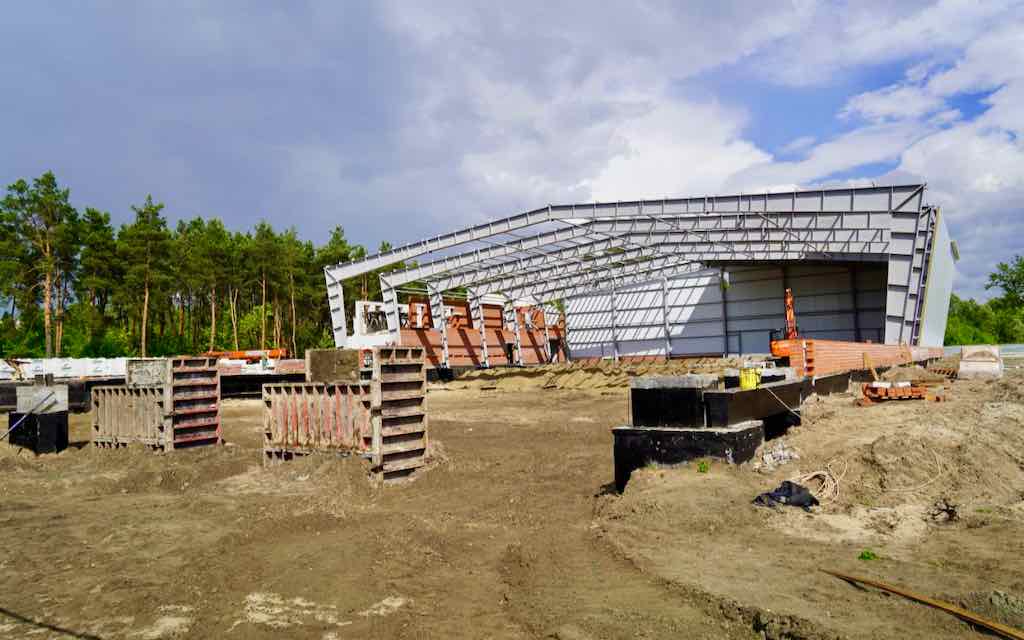 Губернатор Александр Богомаз и советник премьер-министра по спорту Олег Матыцин  посетили спортобъекты в Фокинском районе Брянска