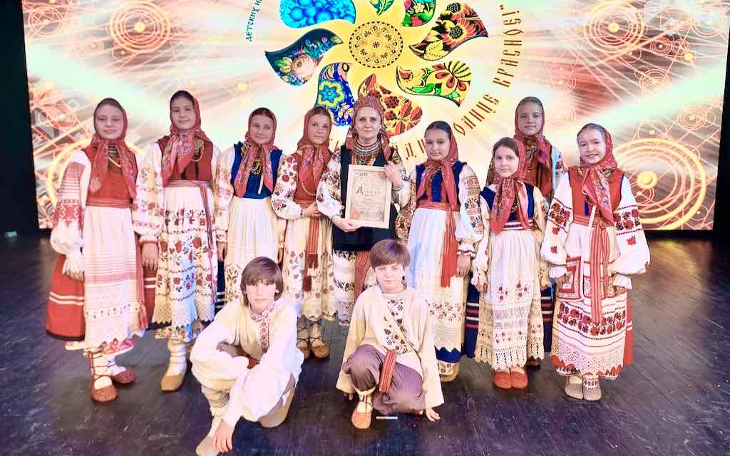 Группа «Земляничка» брянского коллетива «Калинушка» выиграла Гран-при фестиваля-конкурса в Липецкой области