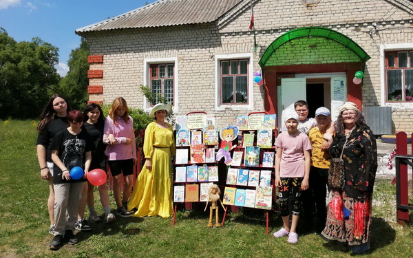 Ребята из Комаричского района Брянской области поиграли в… сказку