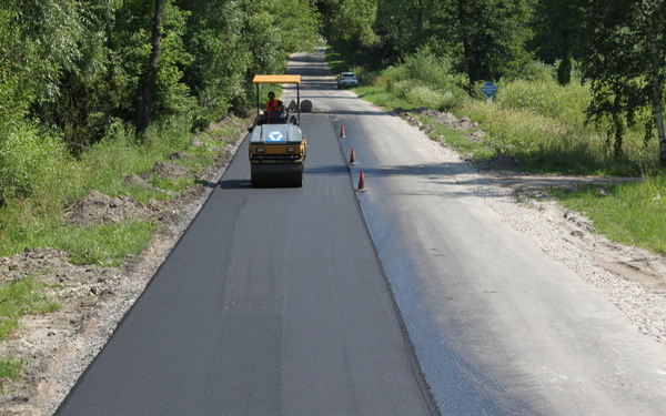 На участке дороги «Брянск-Новозыбков»-Кокино-Скуратово продолжаются ремонтные работы