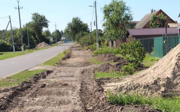 В брянском поселке Локоть благодаря нацпроекту «Безопасные качественные дороги» появятся новые тротуары