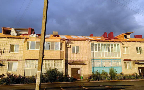 В Суземке обновляют кровлю многоэтажки за 4,7 млн рублей