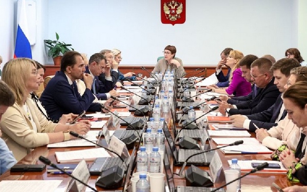 Губернатор Александр Богомаз рассказал о мерах поддержки в Брянской области