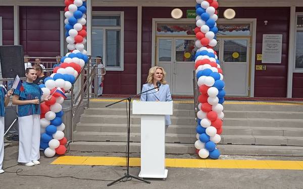 Новый корпус детской облбольницы открыли в Брянске Татьяна Голикова и Михаил Мурашко