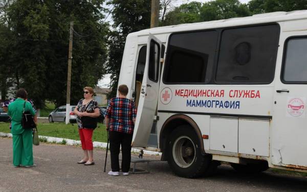 В Комаричской ЦРБ каждую неделю принимает передвижной маммограф