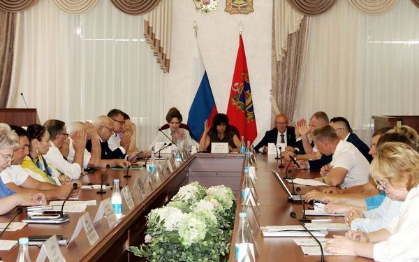 В Брянской области учредят Почётное звание «Заслуженный работник здравоохранения Брянской области»