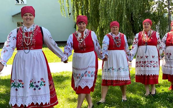 В Брянске проходит церемония награждения победителей нескольких фольклорных конкурсов