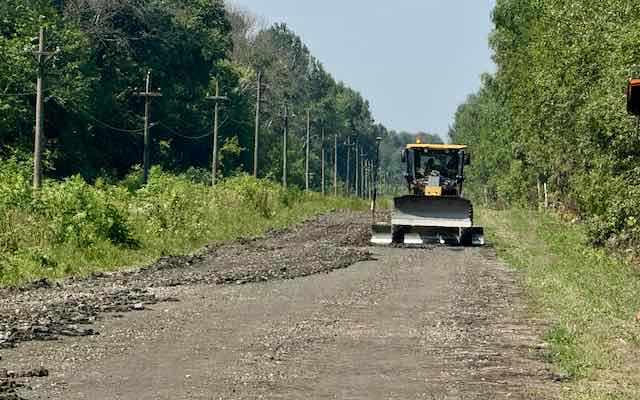 В Брянской области продолжается капремонт дороги Комаричи-Лубошево
