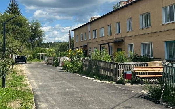 В  Клетне Брянской области благоустроили дворовые территории