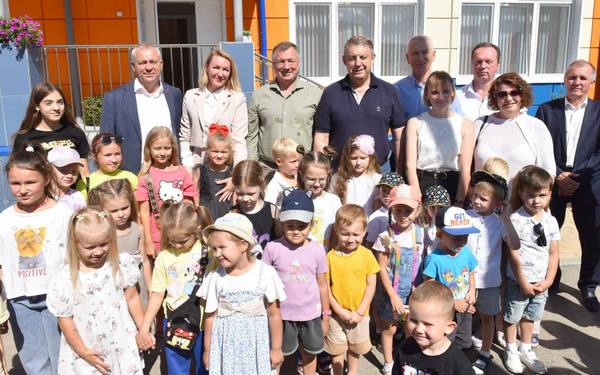 В микрорайоне на Флотской в Брянске открыли детский сад «Жар-птица»