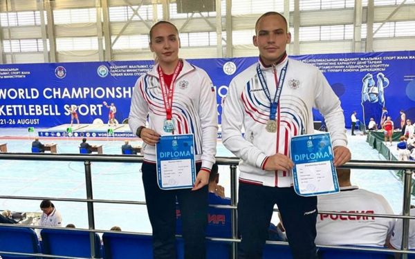 На Первенстве мира брянские гиревики завоевали серебро