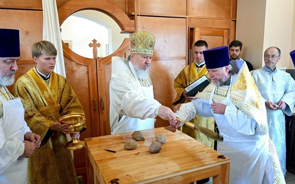 Митрополит Брянский и Севский Александр освятил храм во Ржанице