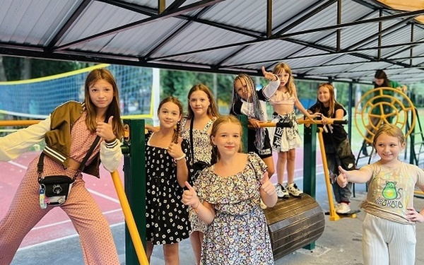 В брянские оздоровительные лагеря на отдых приехали школьники из луганской Брянки