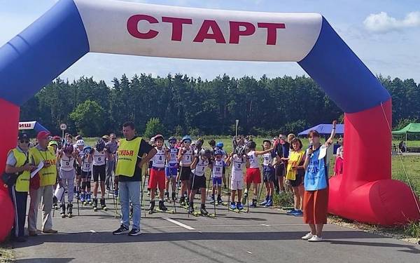 В Стародубском округе проходят соревнования по лыжероллерам