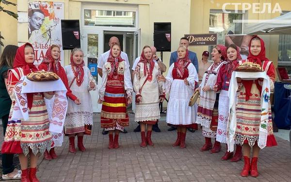 В рамках Дней муниципалитетов в Брянске экспозиции представили Дятьковский район и Жуковский округ