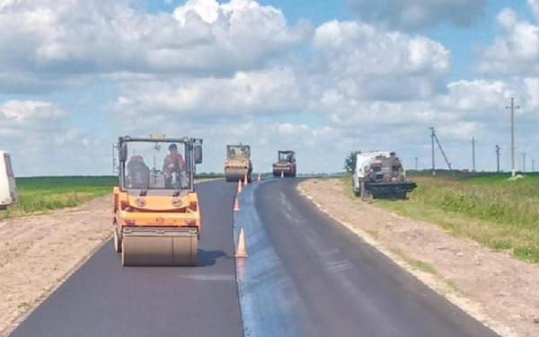 На Брянщине ремонтируют участки автодороги Стародуб – Новые Ивайтёнки