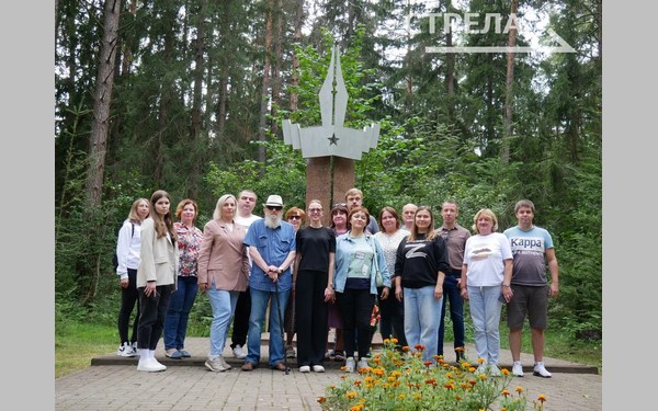 Брянские журналисты провели патриотическую акцию «Мечом и словом»
