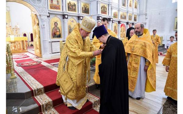 Орден Серафима Саровского вручён брянскому священнику Сергию Кузнецову