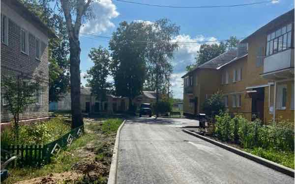 В Сельцо Брянской области отремонтировали два двора