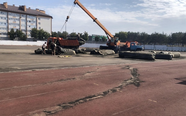 В Клинцах завершили первый этап капремонта стадиона