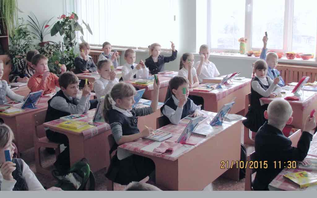 С какими ещё материалами работает художник