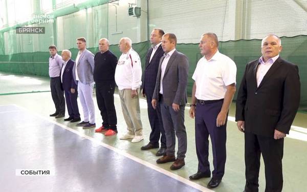 На Брянщине проходит турнир по теннису «Славянское братство»