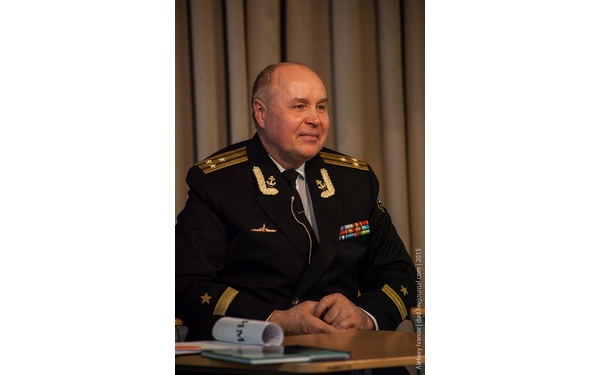 Брянские ветераны ВМФ поддерживают заключивших военный контракт земляков