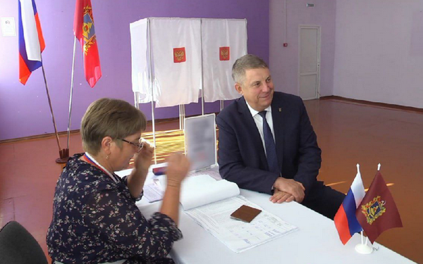 Глава Брянщины Александр Богомаз проголосовал в первый день выборов